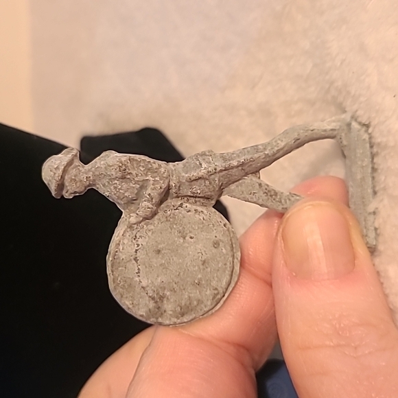 Vintage old toy soldiers figures - Picture 9 of 9